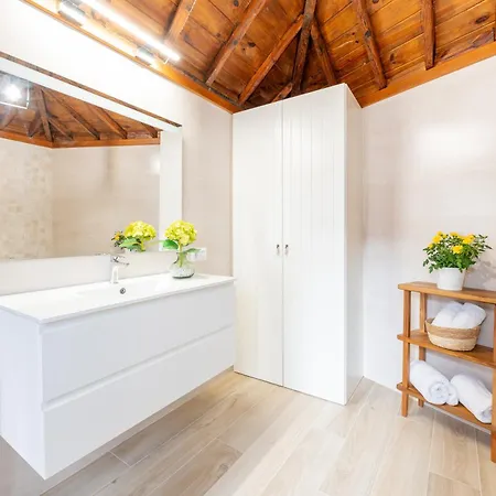 Home2book La Casita Del Muelle * גרצ'יקו